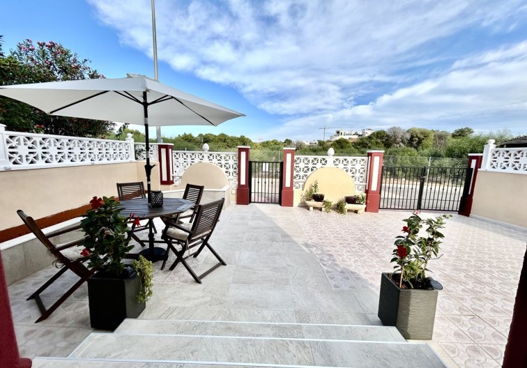 Segunda mano - town house - Dehesa de Campoamor - Costa Blanca