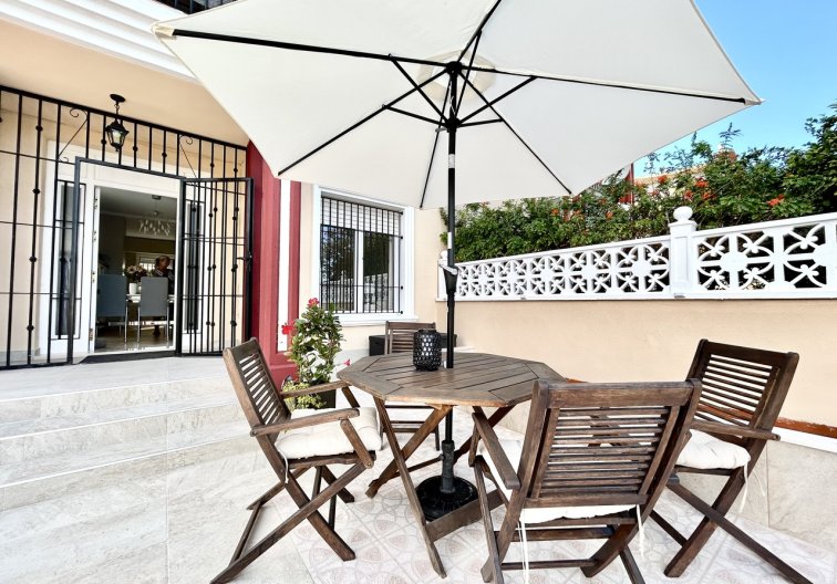 Segunda mano - town house - Dehesa de Campoamor - Costa Blanca