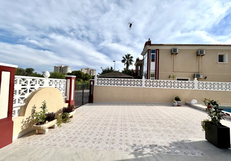 Segunda mano - town house - Dehesa de Campoamor - Costa Blanca