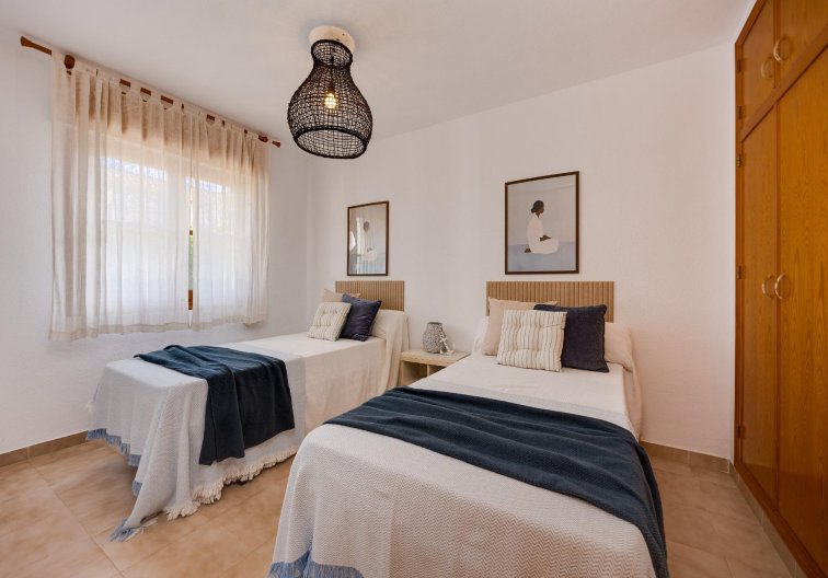Resale - Bungalow - Torrevieja - Los Balcones 