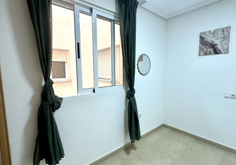 Resale - Apartment - Torrevieja - Costa Blanca