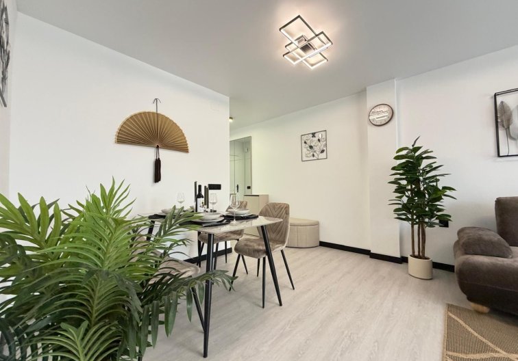 Wiederverkauf - Wohnung - Torrevieja - Playa del Cura