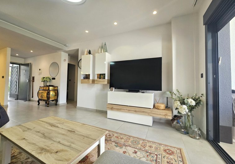 Resale - Apartment - Guardamar del Segura - El Raso