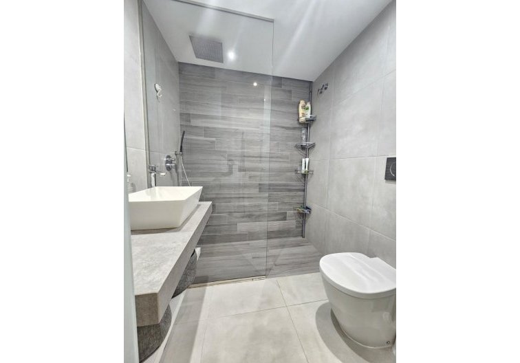 Resale - Apartment - Guardamar del Segura - El Raso