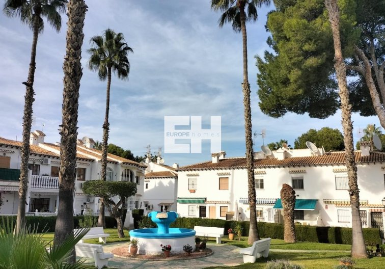 Segunda mano - Bungalow en planta baja - Torrevieja - Los Balcones - Lago Jardin