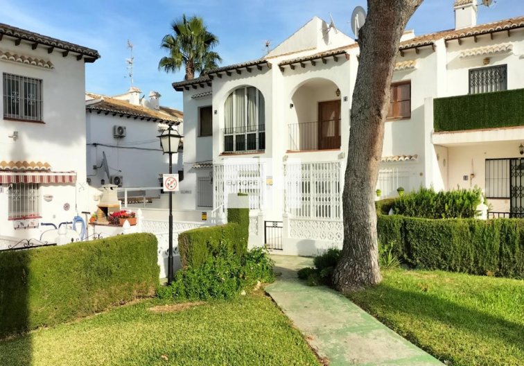 Segunda mano - Bungalow en planta baja - Torrevieja - Los Balcones - Lago Jardin