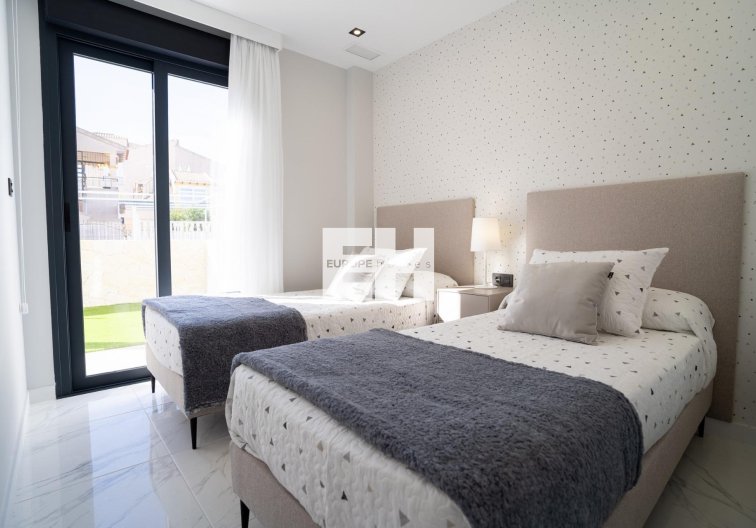 Construction Neuve - Bungalow au rez-de-chaussée - Pilar de la Horadada - pueblo