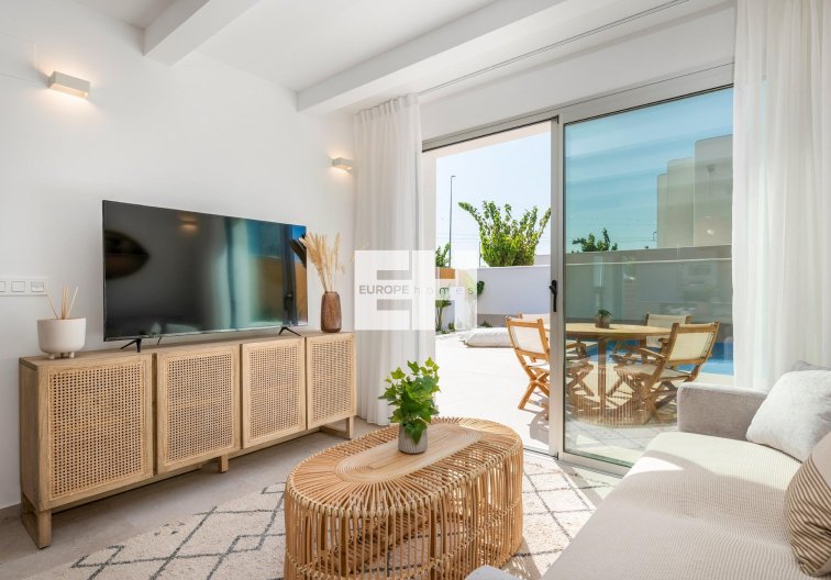 Obra Nueva - Bungalow en planta alta - Dolores - Sector 3